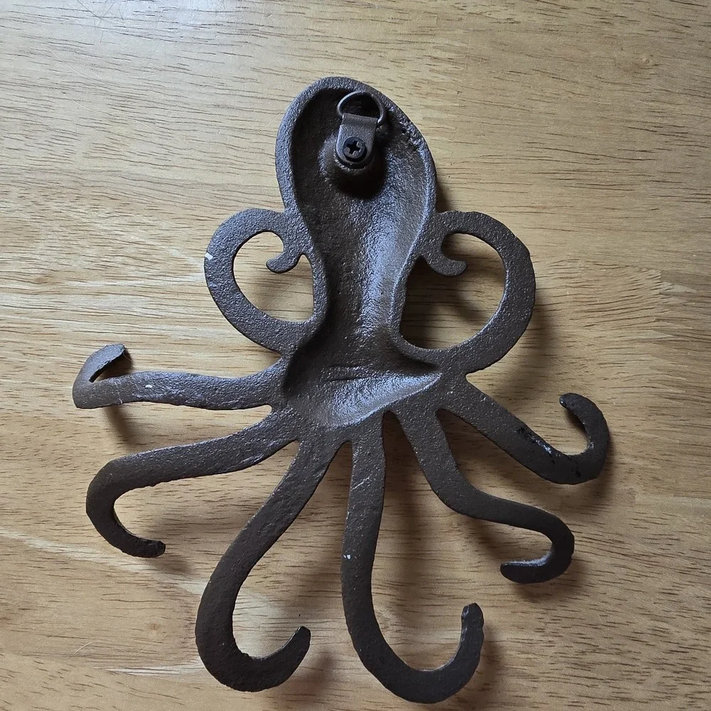 Cast Iron Octopus Wall Hook Mount Key Hanger Nautical Coastal Rustic Decor 6.75
